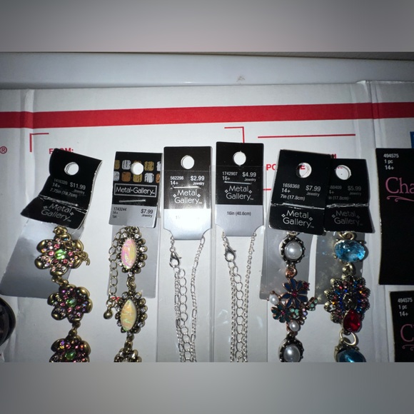 Random Jewelry Lot - Picture 2 of 11